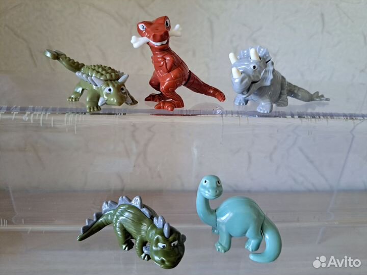 Киндер Динозавры