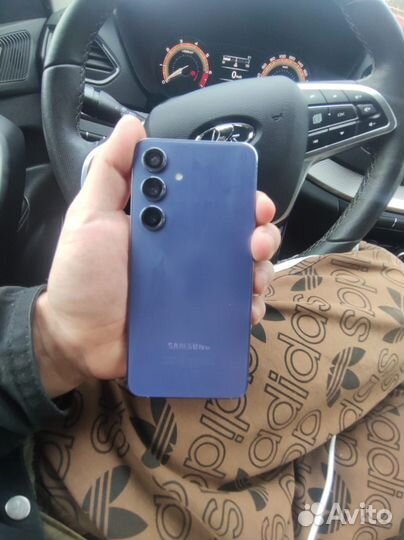 Samsung Galaxy S24, 8/128 ГБ