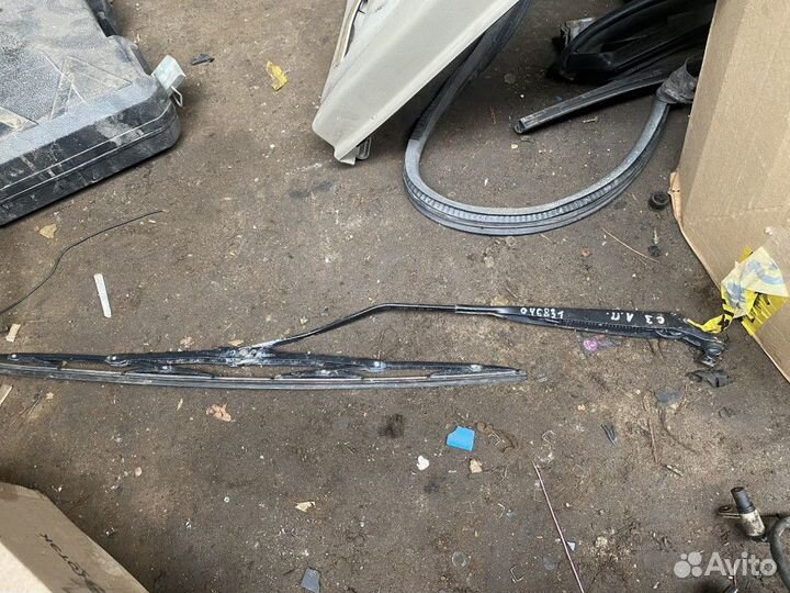 Поводок дворника левый Citroen C-3 2002-2009