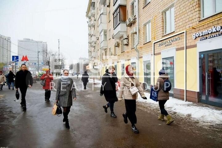 Продам торговое помещение, 17 м²