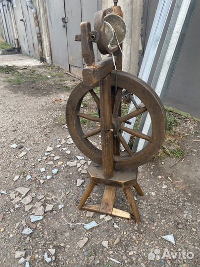 Прялка деревянная старинная