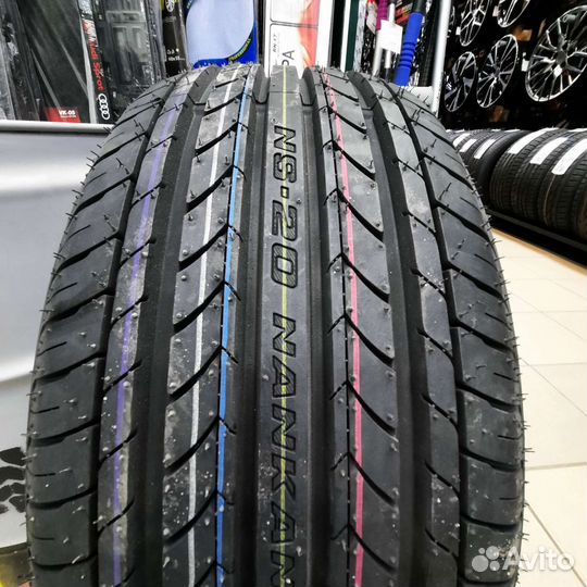 Nankang NS-20 215/45 R17 91V