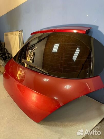 Крышка багажника Peugeot 308 2008год б.у