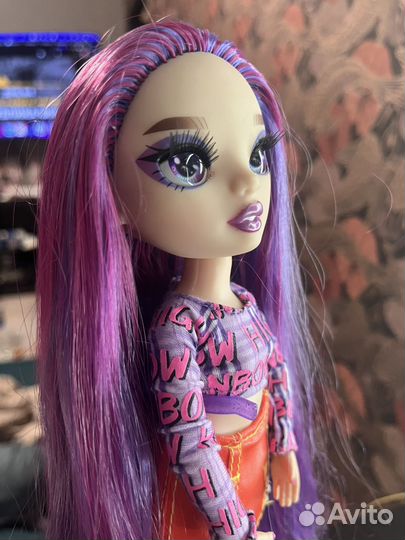 Кукла Rainbow High Emi Vanda