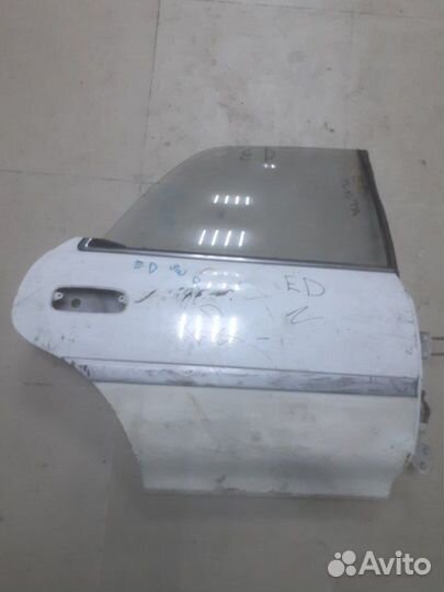 Дверь задняя правая Toyota Carina Ed ST180