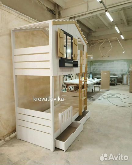 Двухъярусная Эко кровать домик из массива