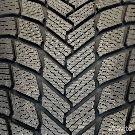 Michelin X-Ice Snow 225/45 R18 95T