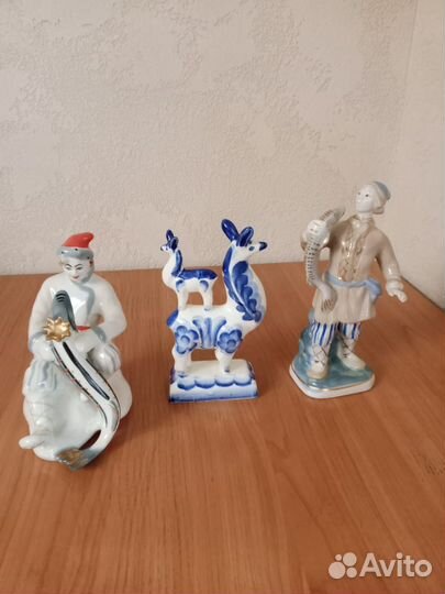 Статуэтка фарфор