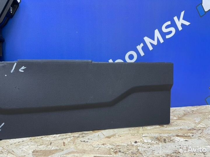 Накладка подлокотника Renault Duster 2