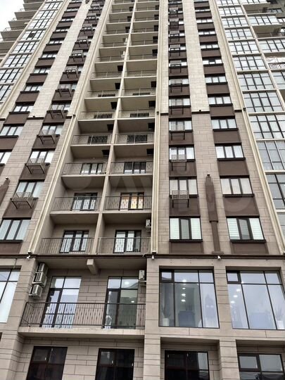 2-к. квартира, 70 м², 6/17 эт.