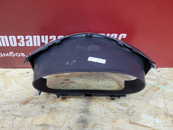 Козырек щитка приборов Renault Logan