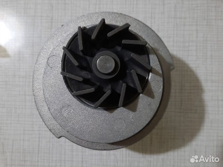 Водяная помпа 96352650