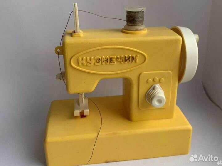Швейная игрушечная машинка детская СССР Кузнечик