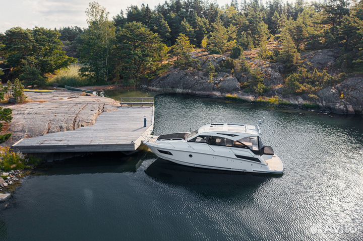 Моторная яхта Grandezza 34 OC