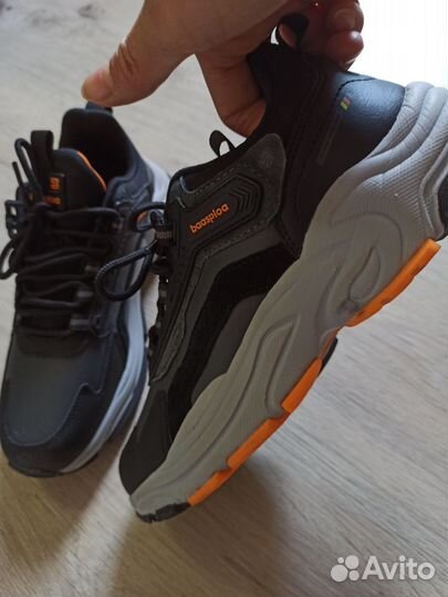 Кроссовки подростковые