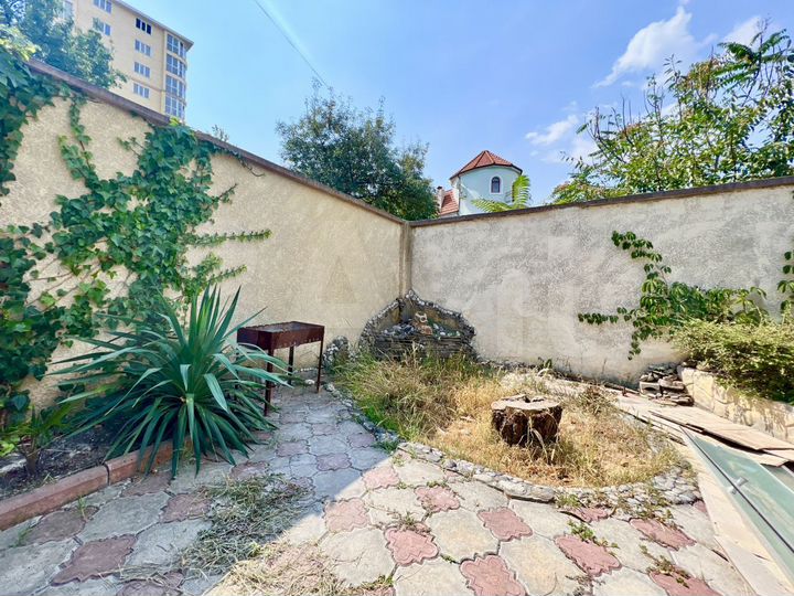 Дом 270 м² на участке 2 сот.