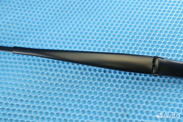 Поводок стеклоочистителя левый Skoda Superb 3