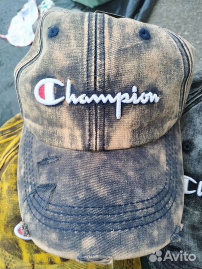 Бейсболки Champion и Diesel