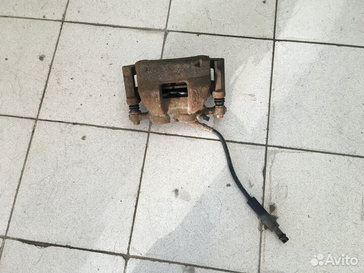 Суппорт тормозной передний R. L. Ford Transit 22г