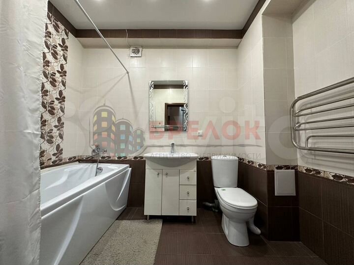 2-к. квартира, 56 м², 2/13 эт.