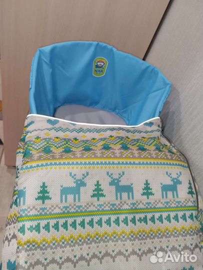 Сиденья на санки новое розового и синего цвета