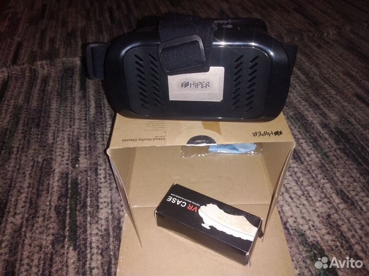 Очки виртуальной реальности с пультом