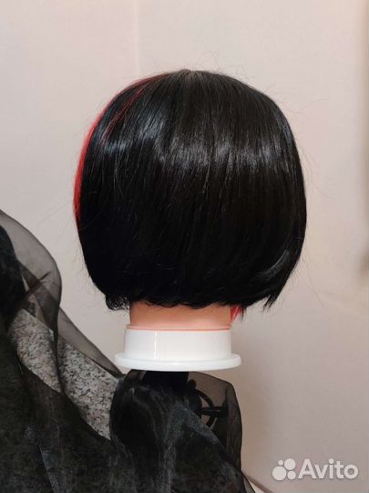 Парик красно-черный, каре