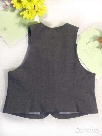 Красивая школьная форма для девочки (рост 146)