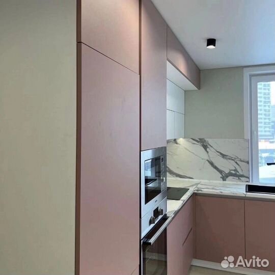 Угловая кухня до потолка за месяц в рассрочку