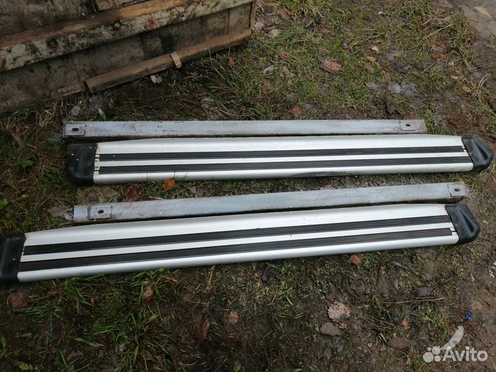 Подножки и пороги на Тойота Рав 4 lll кузов