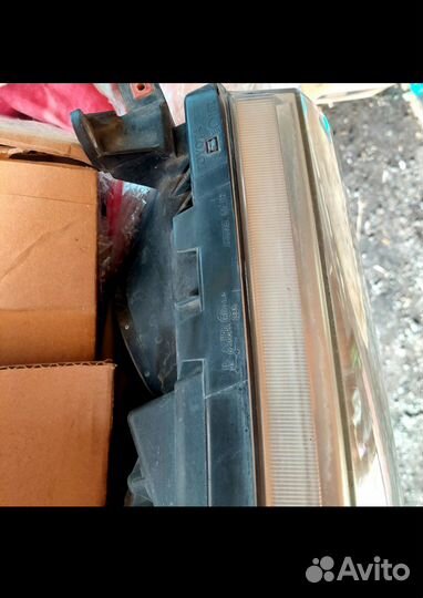 Фара Land Cruise 100