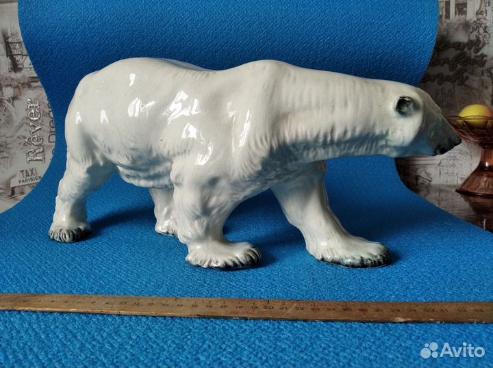 Фарфоровые статуэтки