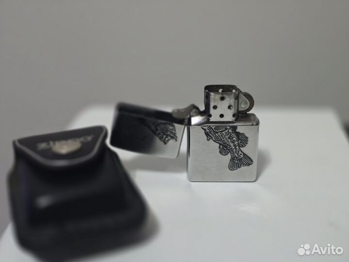Зажигалка Zippo с чехлом