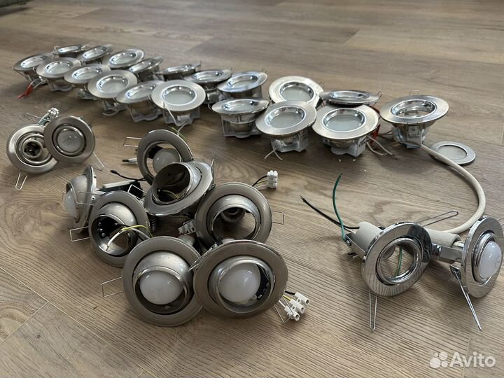 Светильник потолочный встраиваемый