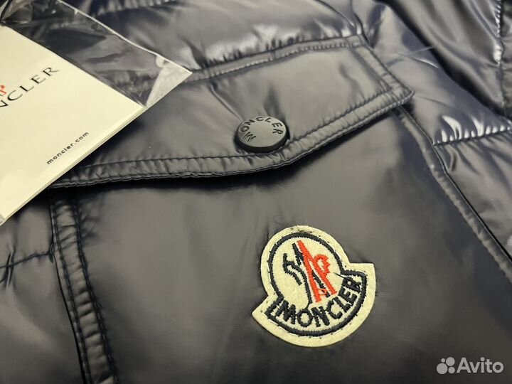 Зимняя куртка moncler