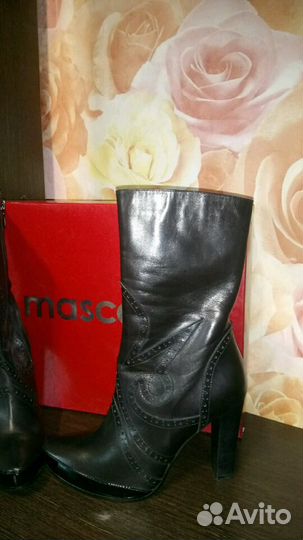 Женские сапожки