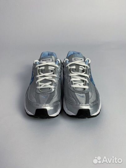 Nike Initiator