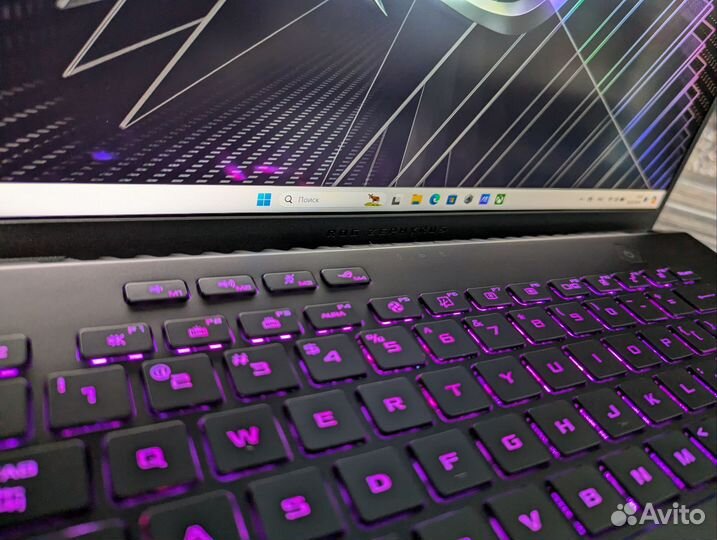 Asus rog zephyrus m16, 13900h, 4070, 16gb, 1tb ssd