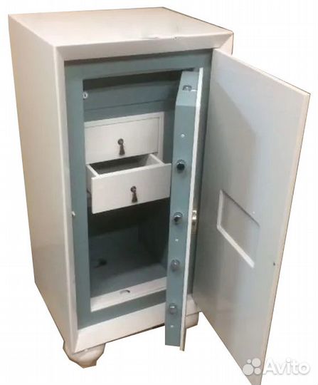 Сейф в дереве для драгоценностей и денег 