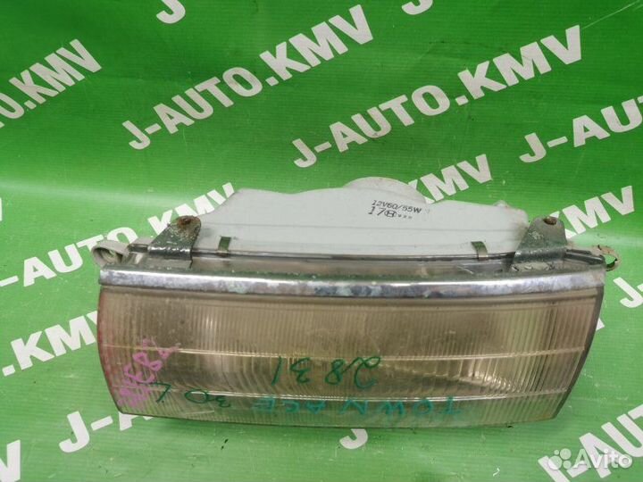 Фара Toyota Liteace 3