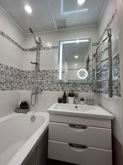 3-к. квартира, 63 м², 3/9 эт.