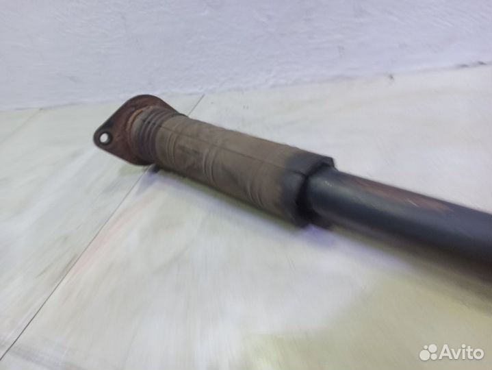 Амортизатор задний Ниссан