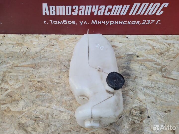 Бачок омывателя Renault Logan