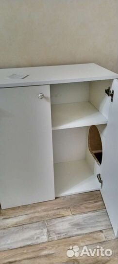 Закрытый туалет для кошек, тумба