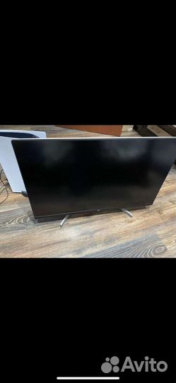 Монитор LG 31.5