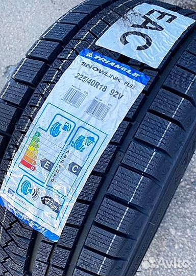 Triangle Trin PL02 225/40 R18