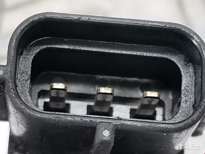 Датчик распредвала для Volvo S40 V40 1 30713370