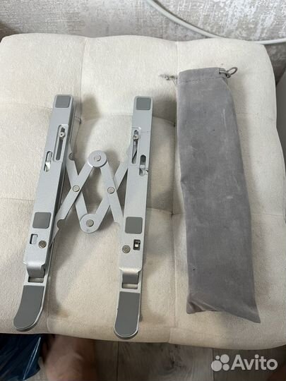 Подставка для макбук-ноутбук