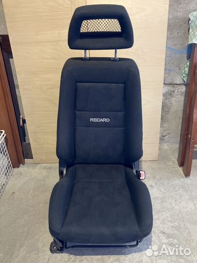 Сиденья передние Recaro Classic L LX (оригинал)