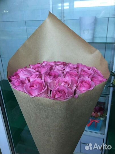25 роз розовых с магазина